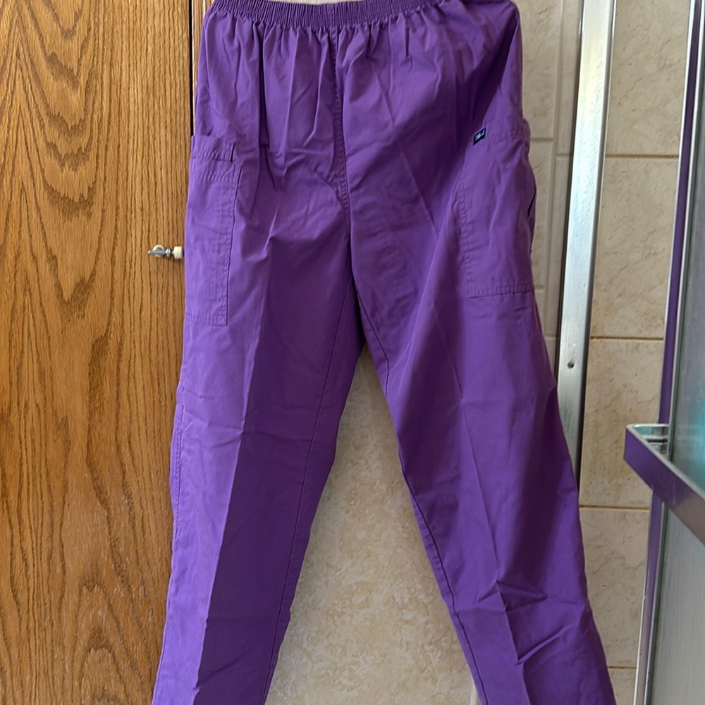3 pockets elastic waist